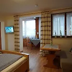 Gaestehaus Math Apartman