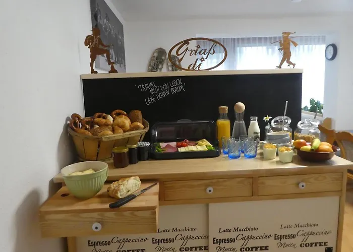 Gaestehaus Math شقة *