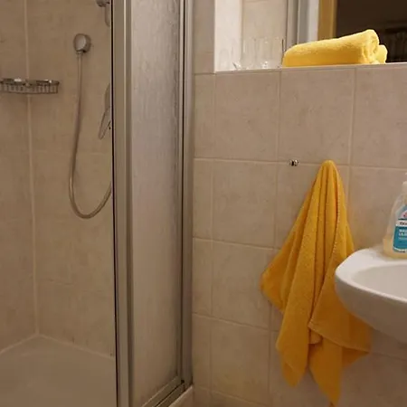 Apartamento Gaestehaus Math *